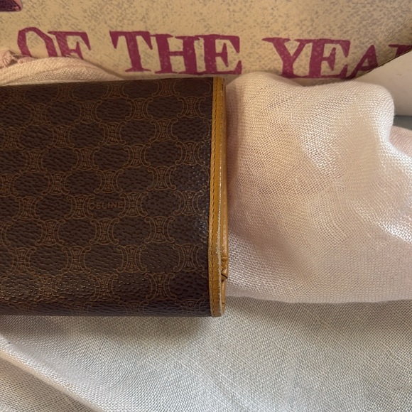 Celine Macadamia Bi-fold Long Wallet - Picture 6 of 16